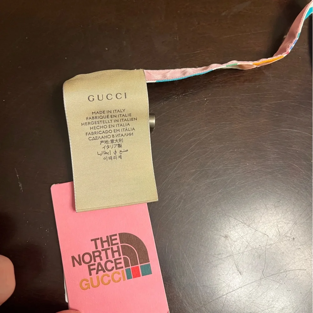 New Gucci North Face Logo Double Sided Bucket Hat Size M - Picture 3 of 16